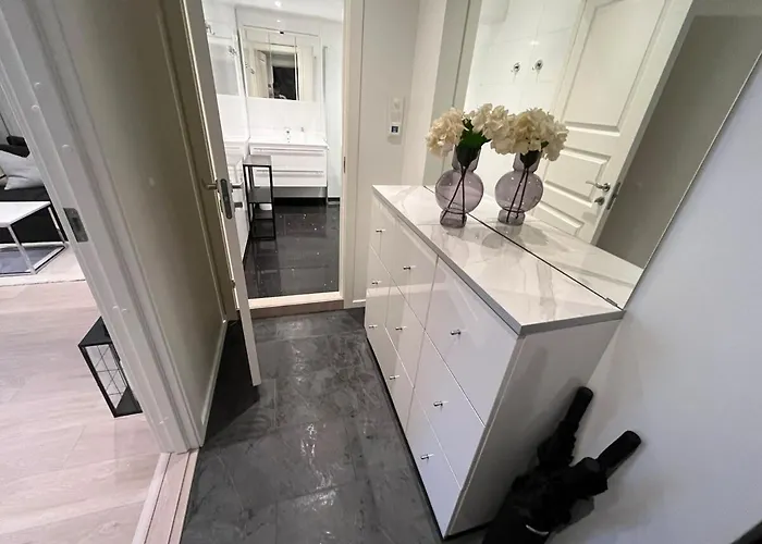 By Torgalmenningen *